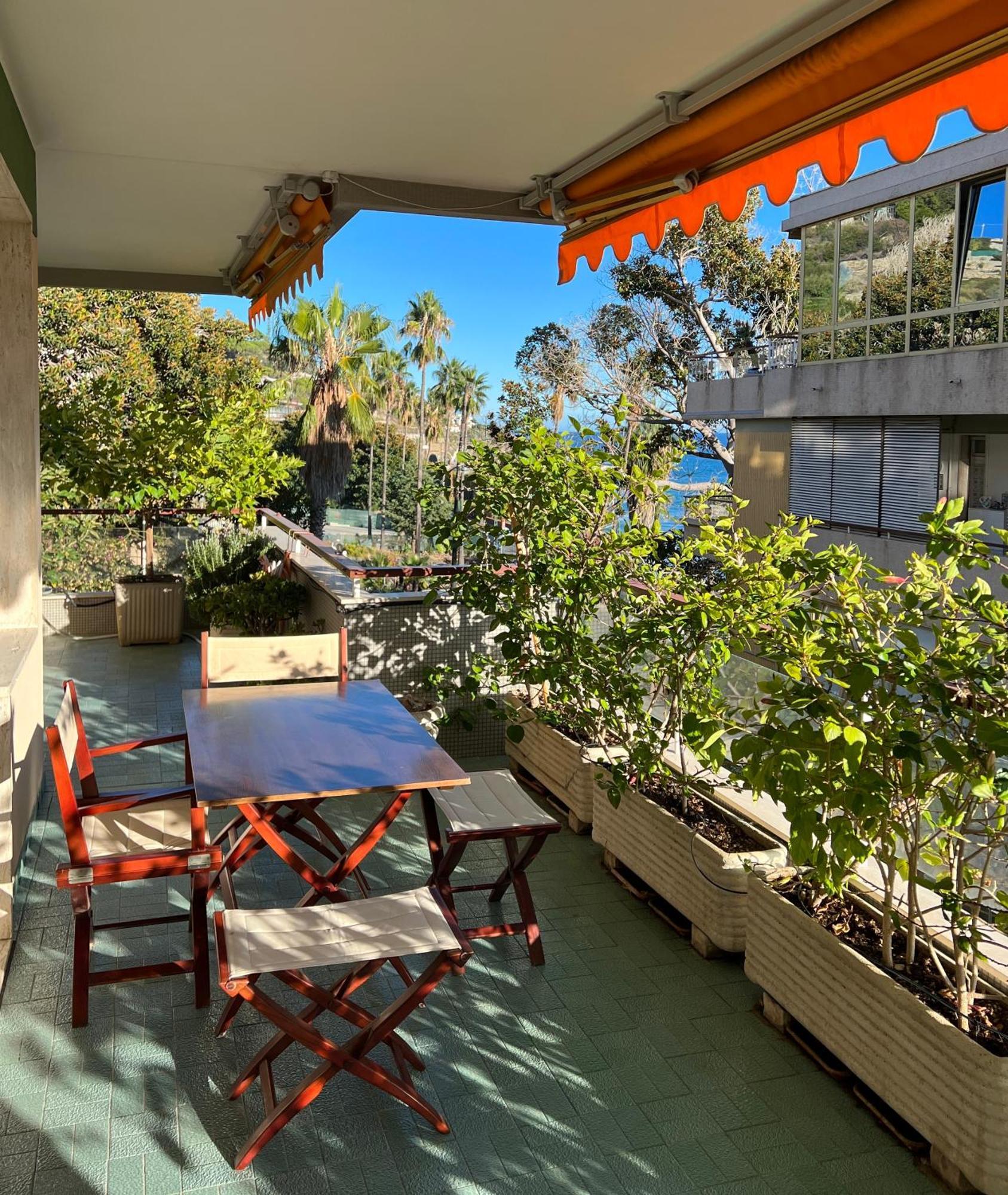 Tre Ponti Beach Apartment - Terrazzo Vista Mare Sanremo Exterior photo