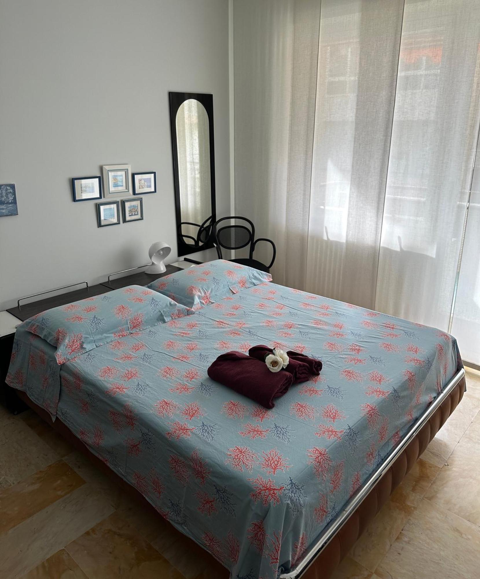 Tre Ponti Beach Apartment - Terrazzo Vista Mare Sanremo Exterior photo